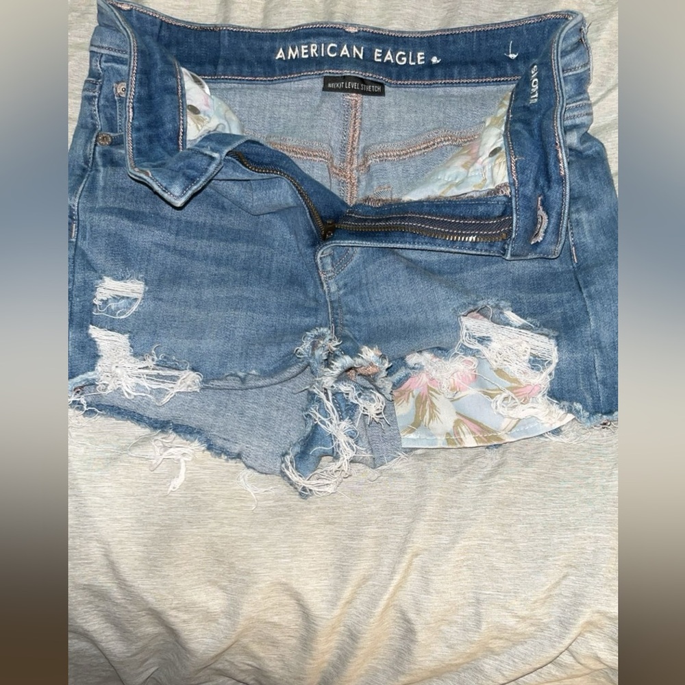 American Eagle shorts size 4
